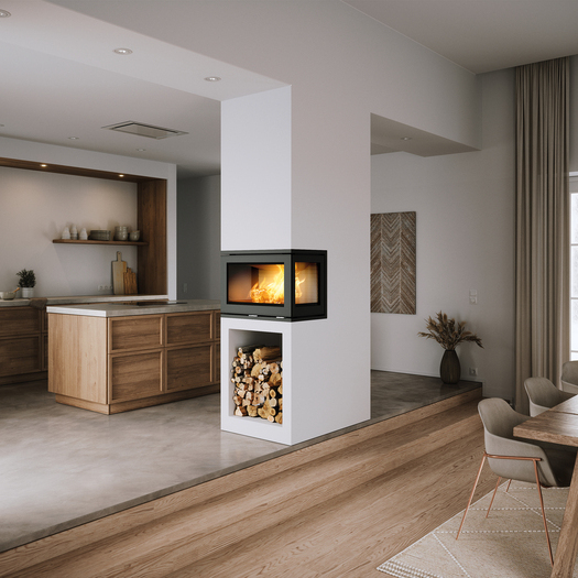 Cheminée à bois R-500 tri-face, installée entre la cuisine et la salle à manger