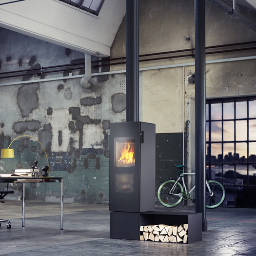 Le foyer du bionic fire STUDIO produit deux flammes, l'une vers le haut et l'autre vers le bas.