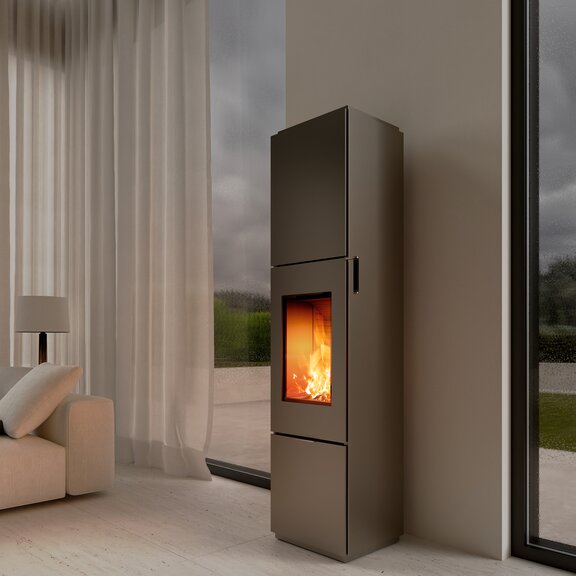 Holz Kaminofen OPAL in der Farbe Platin im modernen Wohnraum