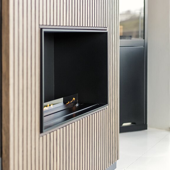 Brûleur bioéthanol Panel Wall Face profonde Habillage bois Vue latérale